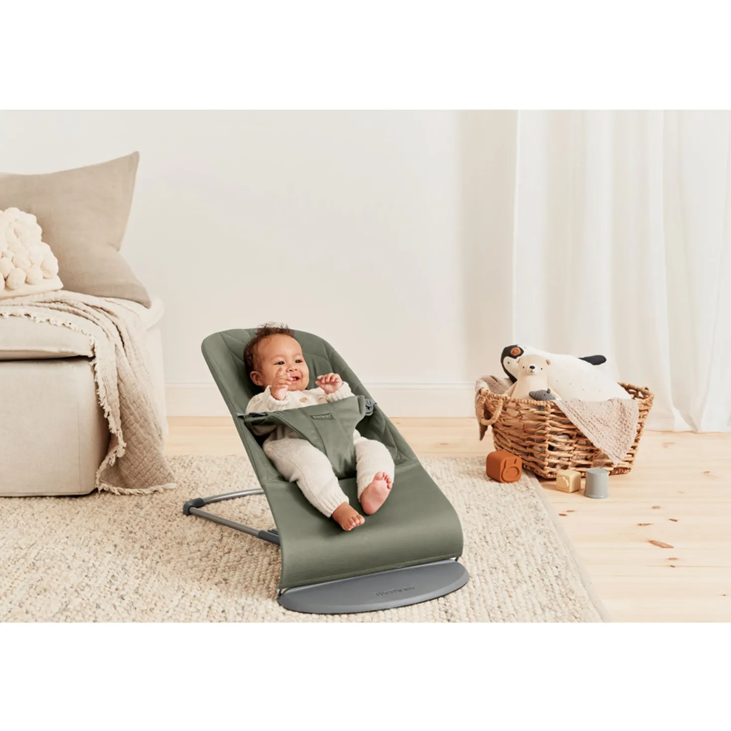 Bliss Petal Quilt Babysitter Sand Grey