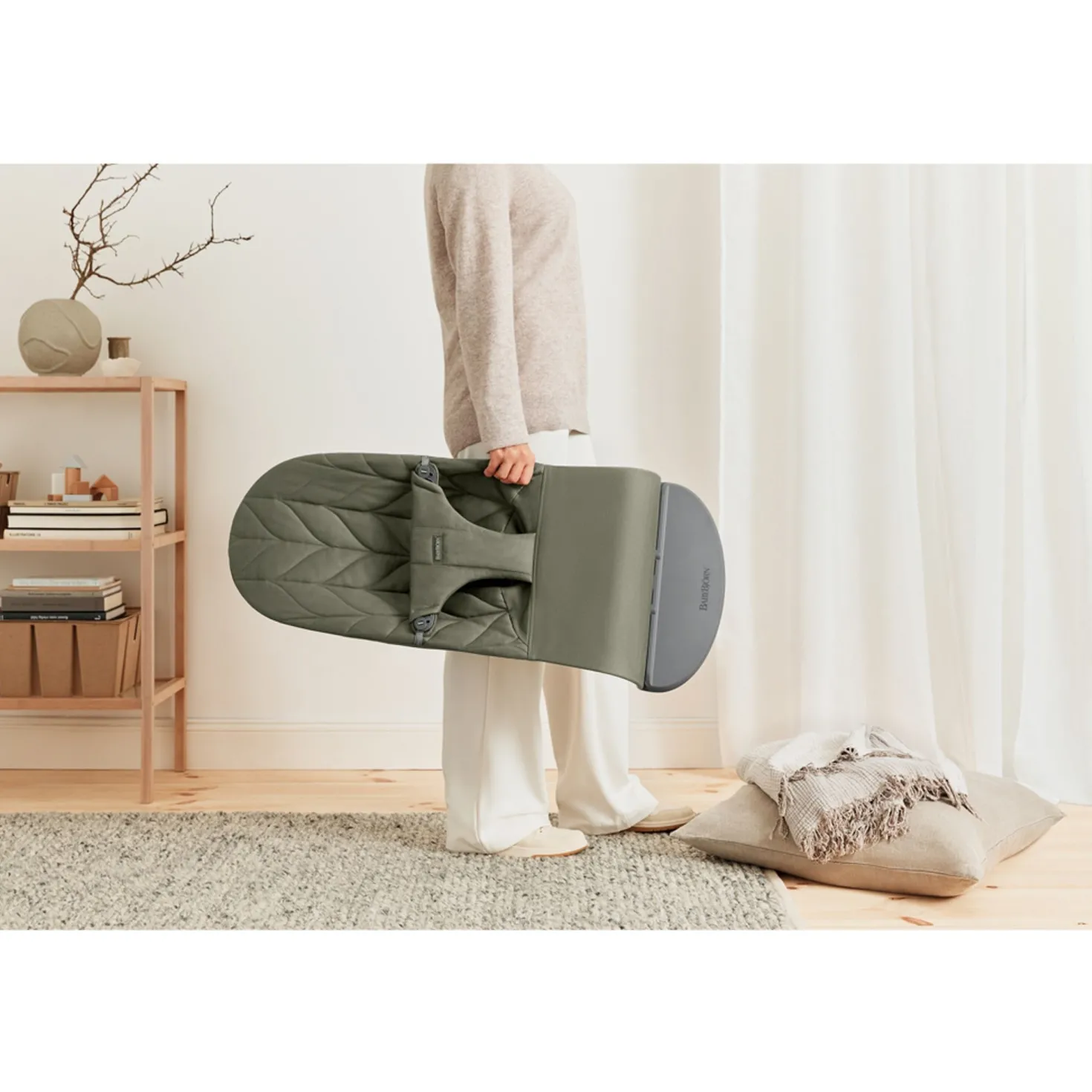 Bliss Petal Quilt Babysitter Sand Grey