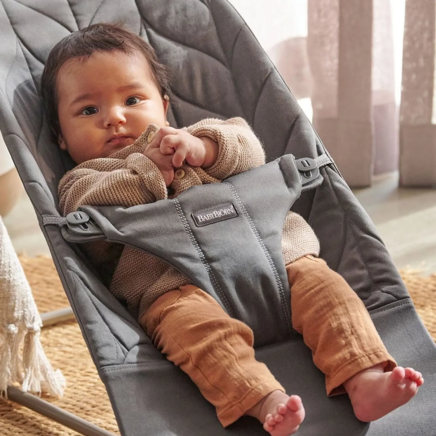 Bliss Petal Quilt Babysitter Sand Grey