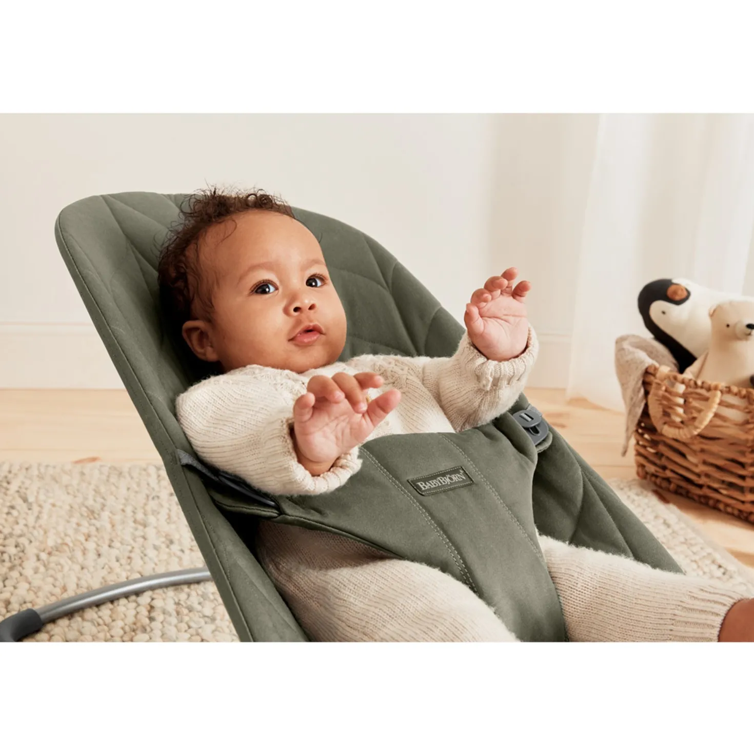 Bliss Petal Quilt Babysitter Sand Grey