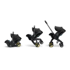 Doona I Babyskydd Och Barnvagn I Ett Nitro Black