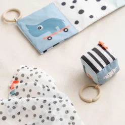 Happy Clouds Kontrast Baby Cube Colour Mix