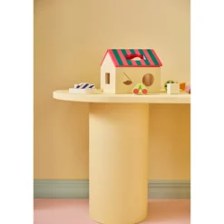 Plocklåda I Form Av Ett Hus Swedish Candy