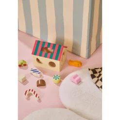 Plocklåda I Form Av Ett Hus Swedish Candy