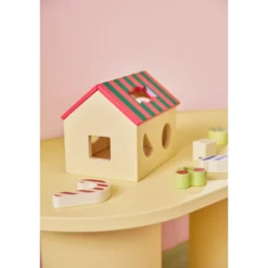 Plocklåda I Form Av Ett Hus Swedish Candy