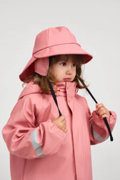 Rainy Regnhatt Rosa